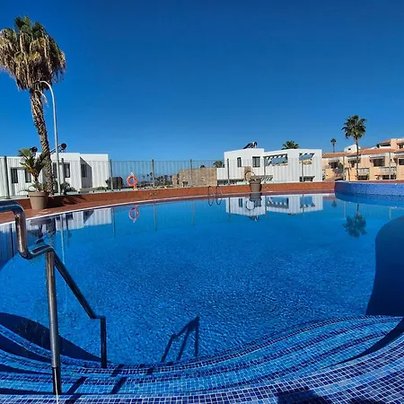Sea View Modern With Terrace Апартаменти